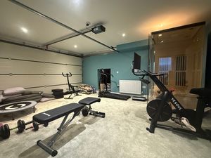 Photo 33- click for photo gallery